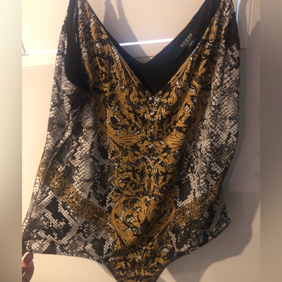 Guess snap crotch tank top - Picture 4 of 5